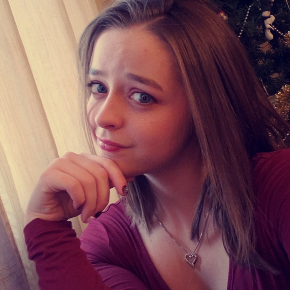 Meet your Posher, Michaela